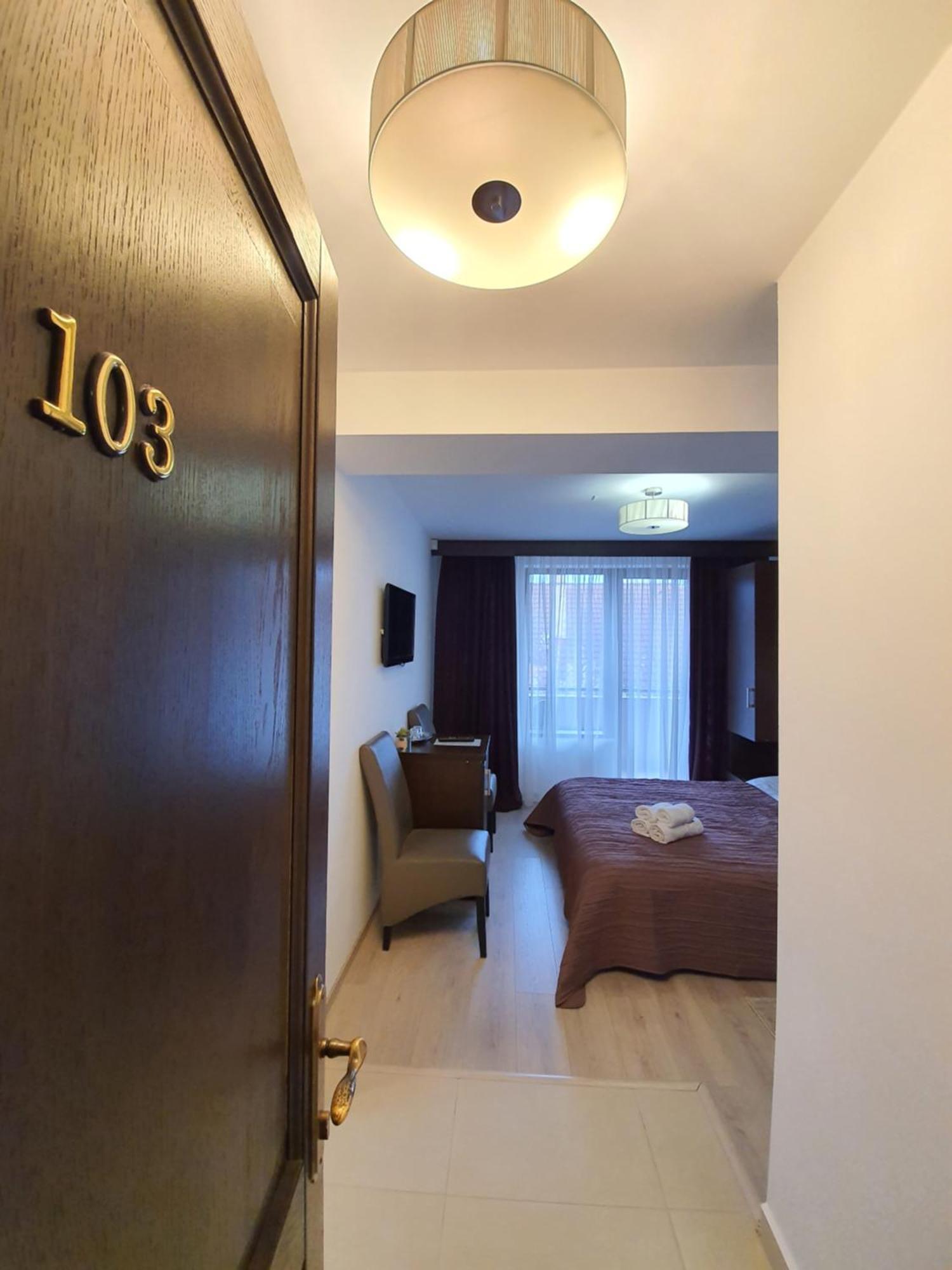 Pensiunea Public House Buşteni Chambre photo