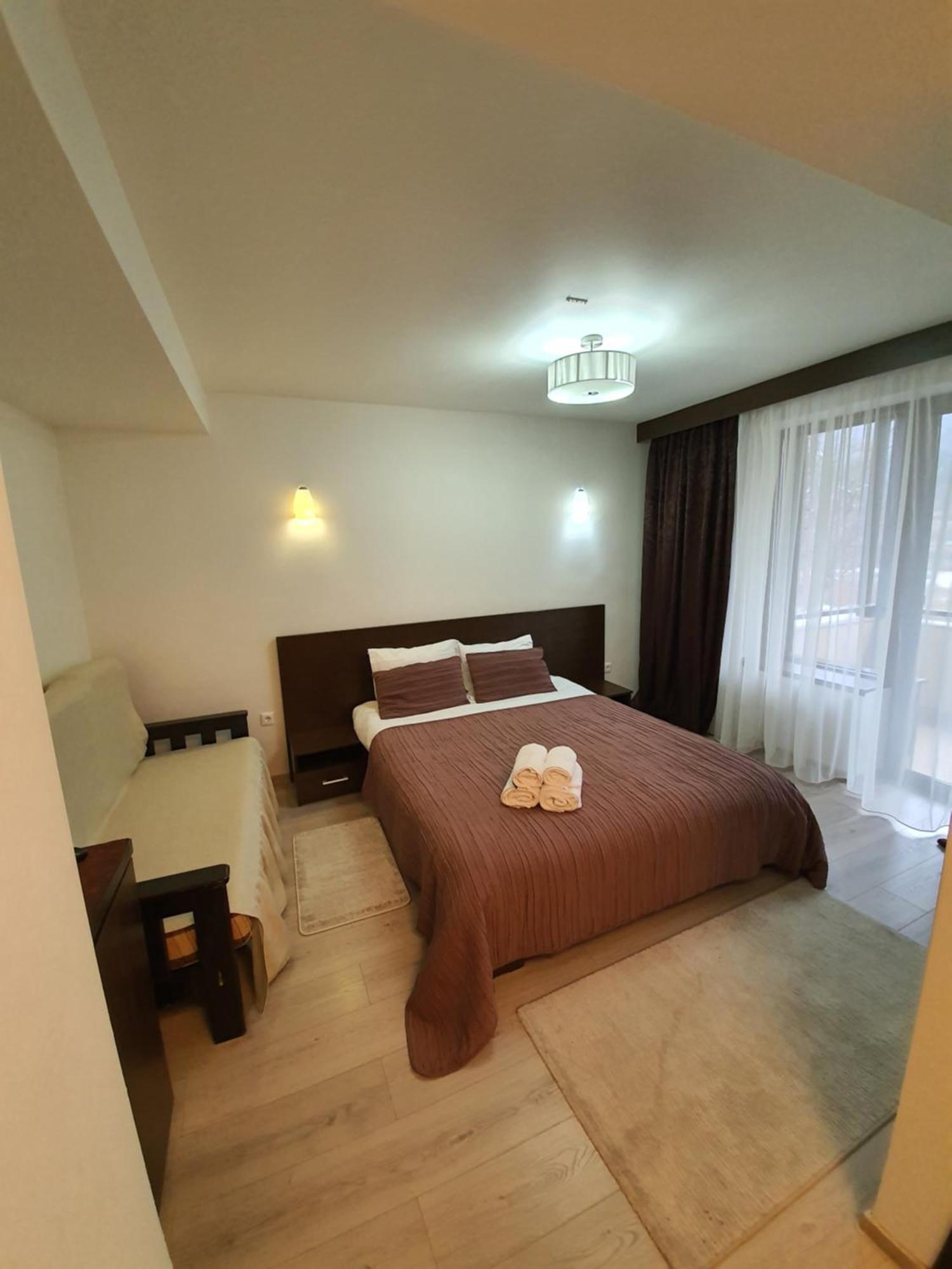 Pensiunea Public House Buşteni Chambre photo